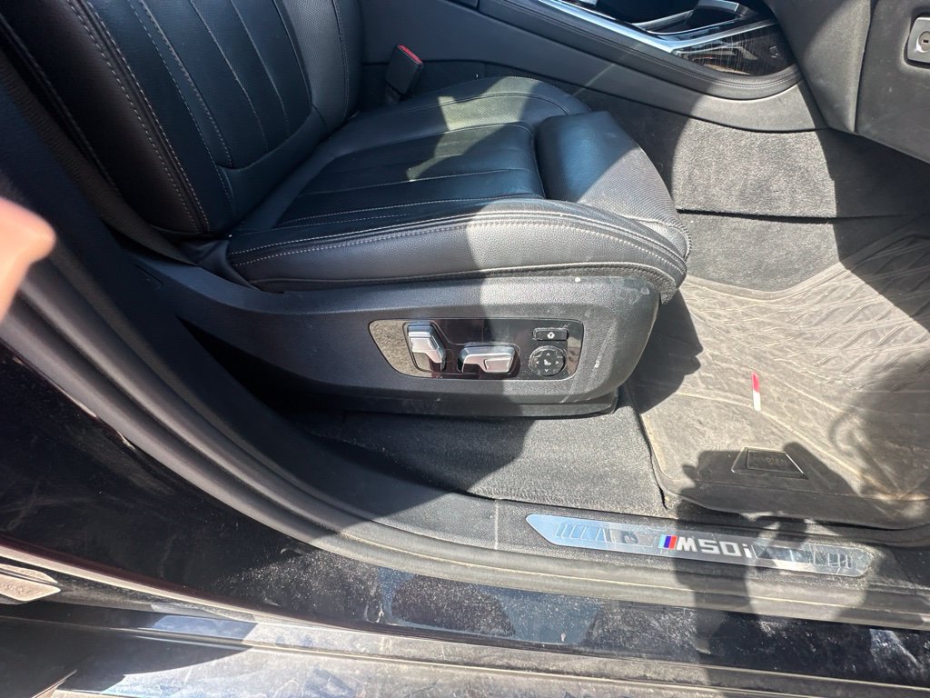 Used 2020 BMW X7 M50i w/ Executive Package AWD/4WD image 28