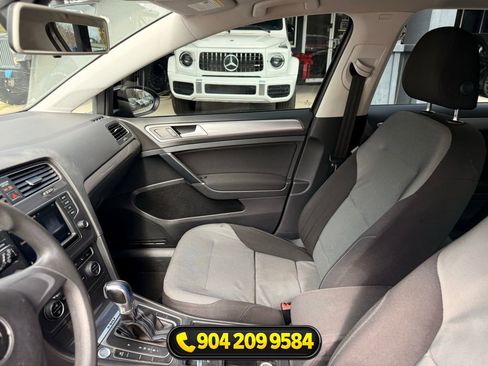 Used 2016 Volkswagen e-Golf SE FWD image 24