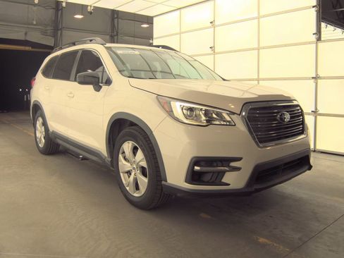 Used 2019 Subaru Ascent 8-Passenger AWD/4WD image 6