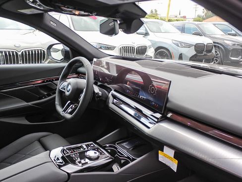 New 2027 BMW 530i RWD image 15