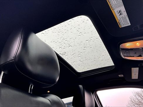 Used 2020 Jeep Grand Cherokee Limited image 17