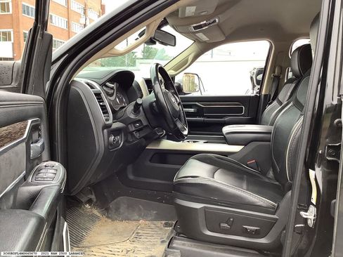 Used 2021 RAM 2500 Laramie AWD/4WD image 8