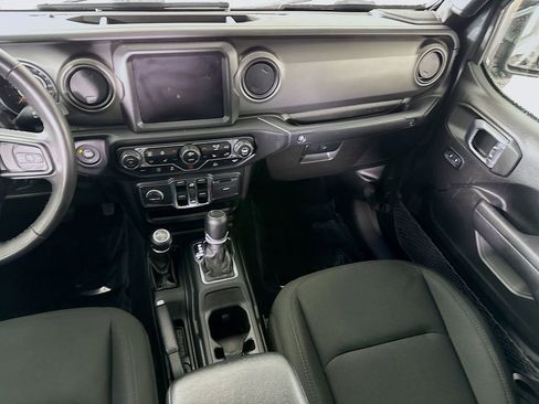 Used 2022 Jeep Gladiator Sport image 27