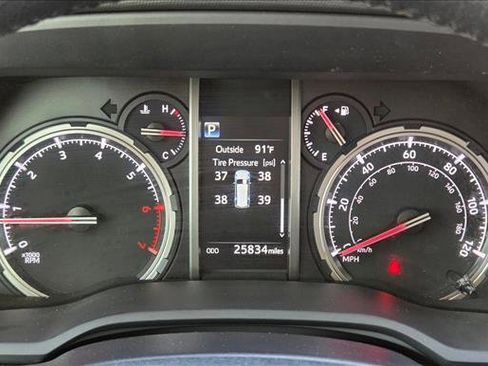 Used 2024 Toyota 4Runner TRD Off-Road Premium w/ Off Road Premium Plus Package image 11