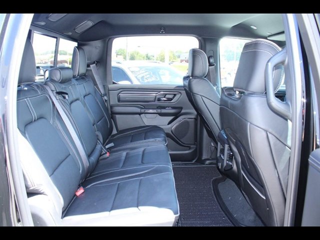 Used 2024 RAM 1500 Limited AWD/4WD image 9
