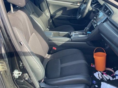 Used 2019 Honda Civic Sport image 10