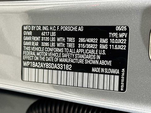 New 2025 Porsche Cayenne Coupe image 32