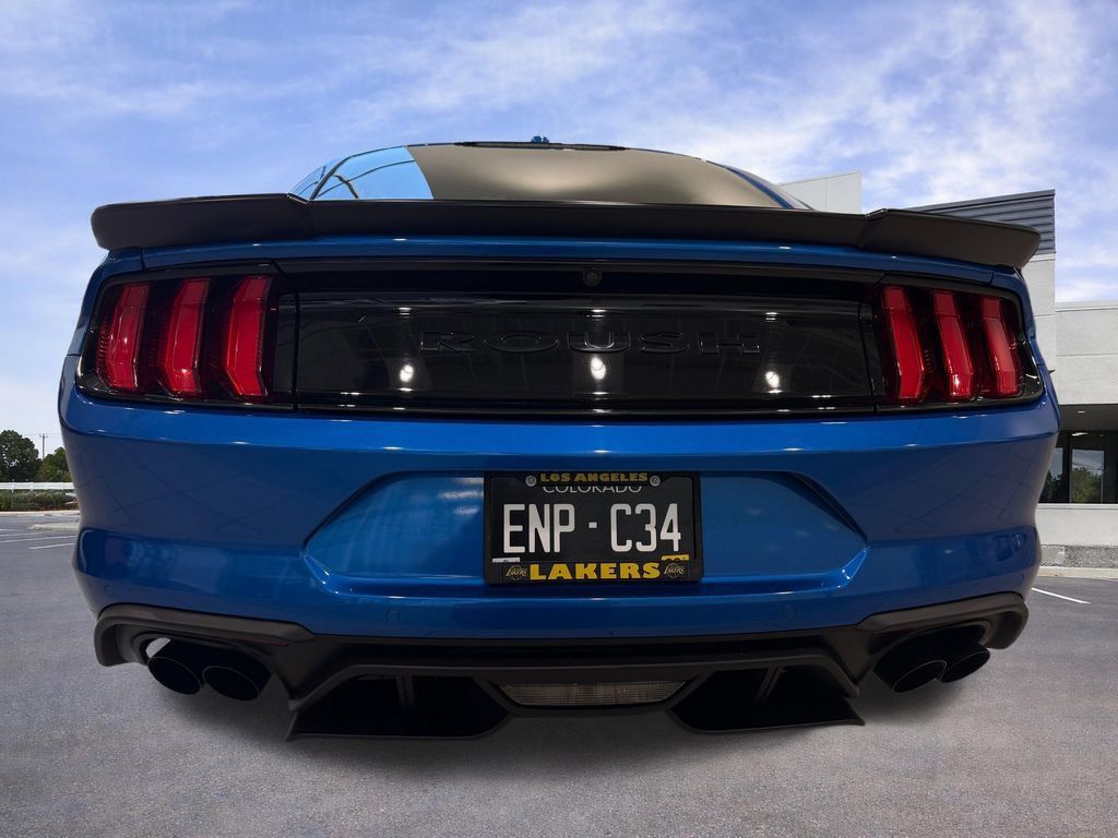 Used 2020 Ford Mustang GT Premium w/ GT Performance Package RWD image 7