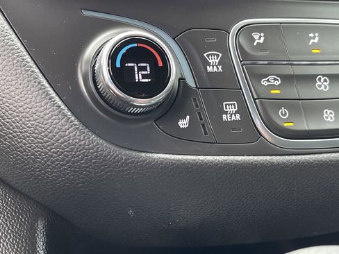 Used 2024 Chevrolet Equinox LT FWD image 27