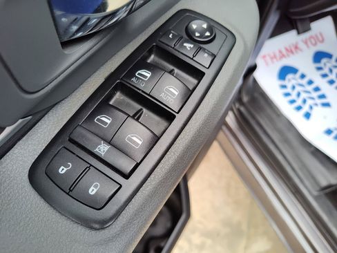 Used 2014 RAM 1500 Lone Star AWD/4WD image 15