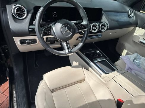 Certified 2025 Mercedes-Benz GLA 250 4MATIC image 5