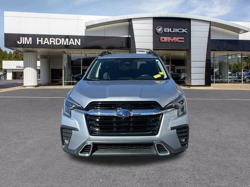 Used 2024 Subaru Ascent Touring image 2