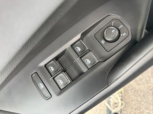 New 2026 Volkswagen Jetta SE FWD image 13