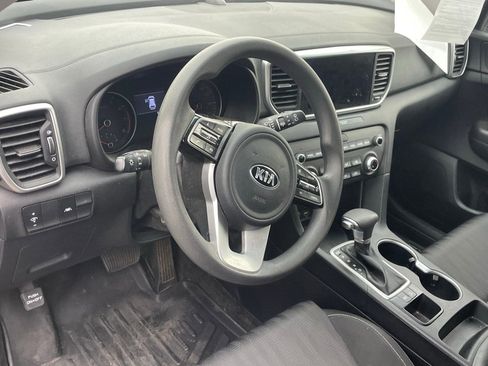 Certified 2022 Kia Sportage LX image 7