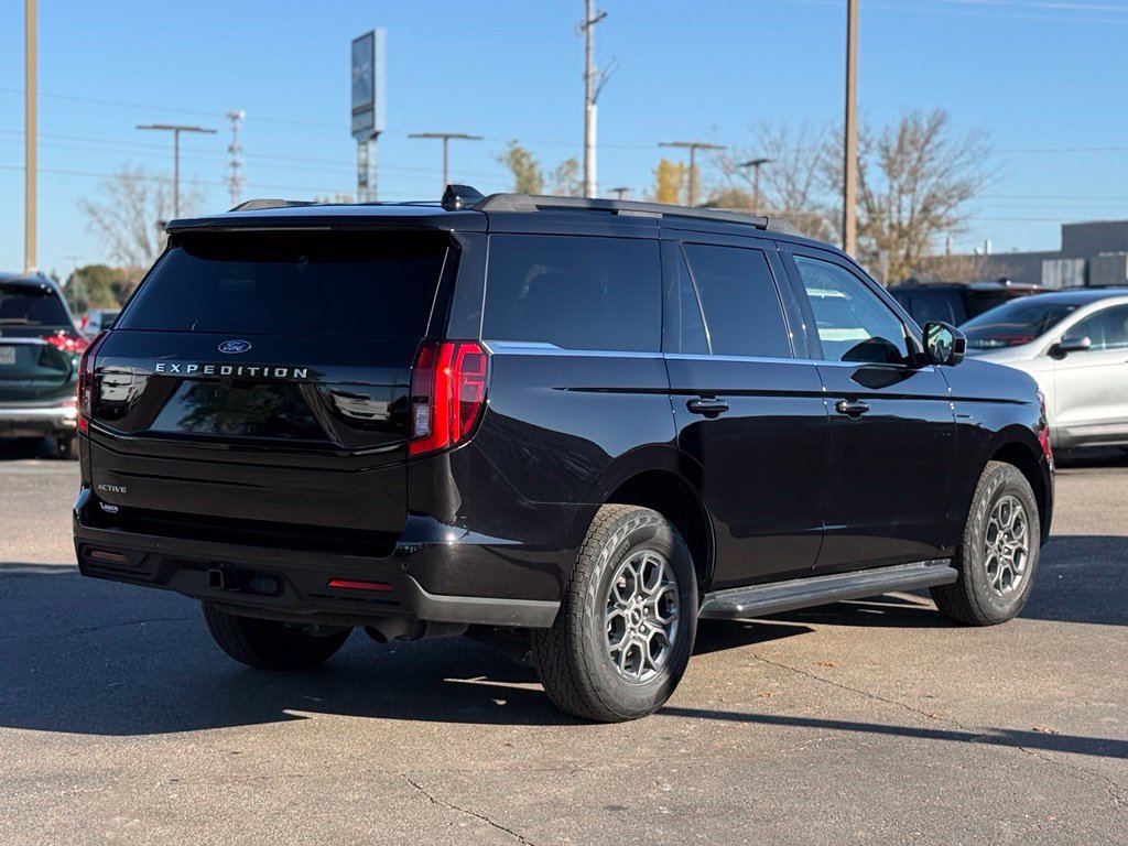 Used 2025 Ford Expedition Active AWD/4WD image 43