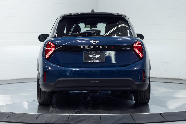 Used 2025 MINI Cooper S FWD image 7