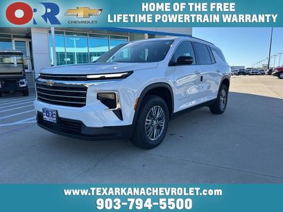 Used 2025 Chevrolet Traverse LT w/ Driver Confidence Package