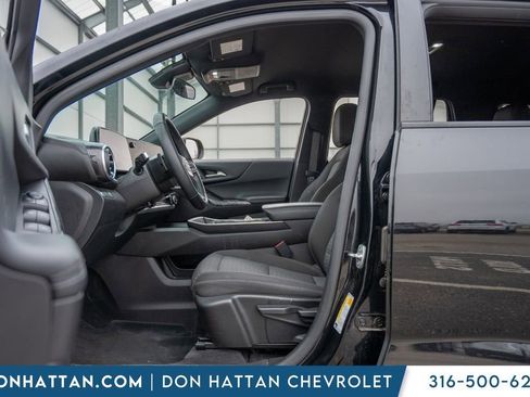 Used 2025 Chevrolet Equinox LT image 5