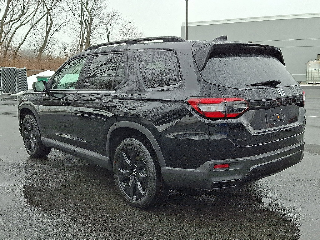 New 2026 Honda Pilot Black Edition image 3