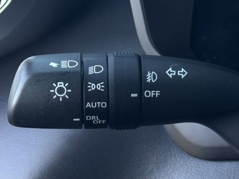 Used 2024 Toyota Tundra Platinum AWD/4WD image 23