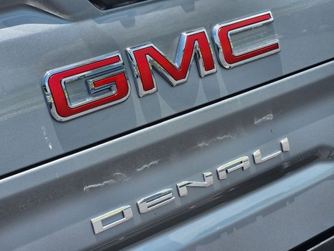New 2025 GMC Sierra 1500 Denali w/ Denali Reserve Package image 8