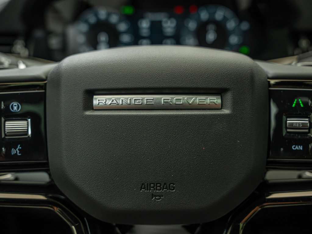 Certified 2026 Land Rover Range Rover Evoque Dynamic SE AWD/4WD image 20
