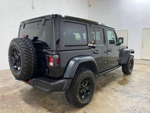 Used 2023 Jeep Wrangler Unlimited w/ Sun & Screen Package AWD/4WD image 5
