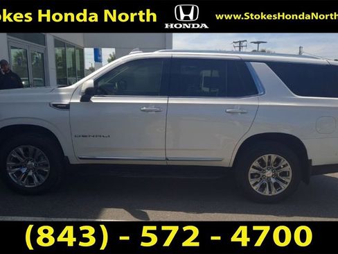 Used 2024 GMC Yukon Denali w/ Advanced Technology Package image 6