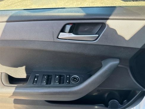 Used 2019 Hyundai Sonata SE image 21