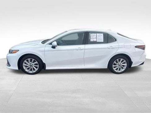 Used 2024 Toyota Camry LE AWD/4WD image 2