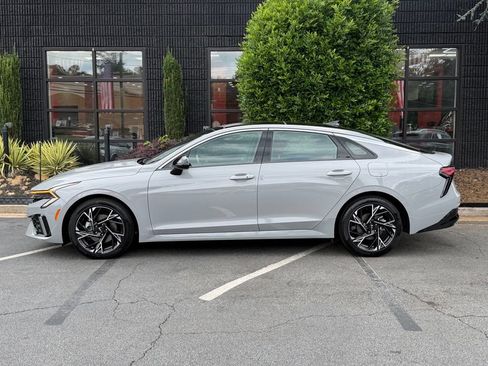 Used 2025 Kia K5 GT-Line w/ GT-Line Premium Package FWD image 9