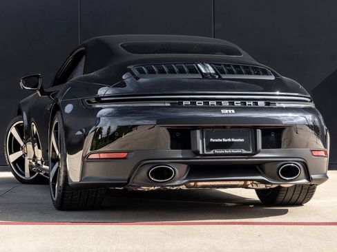 Certified 2026 Porsche 911 Carrera RWD image 10