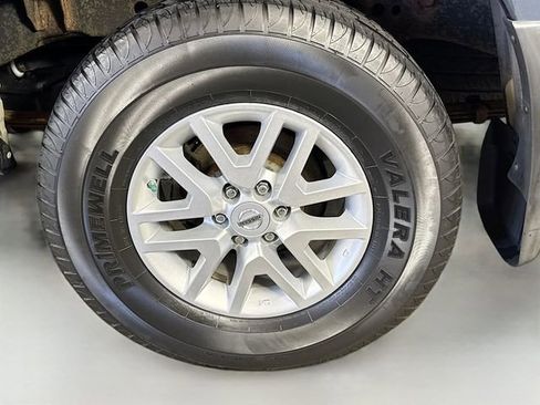 Used 2017 Nissan Frontier SV w/ SV Value Truck Package AWD/4WD image 31