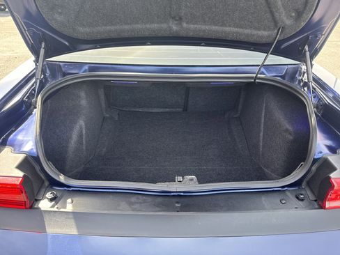 Used 2013 Dodge Challenger R/T image 28