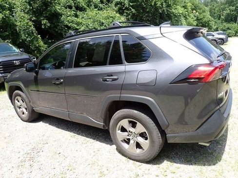 Certified 2022 Toyota RAV4 XLE AWD/4WD image 5