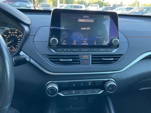 Used 2022 Nissan Altima 2.5 SR image 19