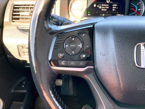 Used 2019 Honda Pilot Elite image 22