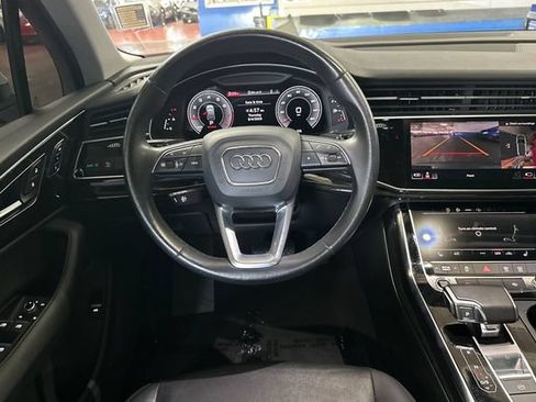 Used 2022 Audi Q7 2.0T Premium w/ Convenience Package AWD/4WD image 17