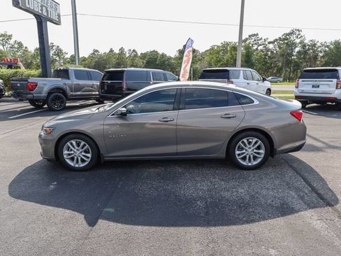Used 2018 Chevrolet Malibu Hybrid w/ Leather Package FWD image 5