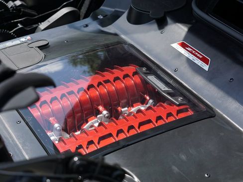 Used 2025 Chevrolet Corvette Z06 RWD image 11