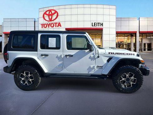 Used 2018 Jeep Wrangler Unlimited Rubicon w/ Dual Top Group image 4
