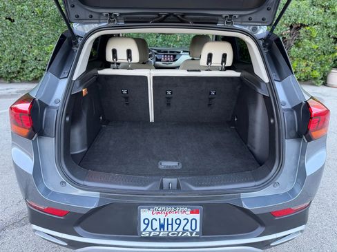 Used 2021 Buick Encore GX Select image 25