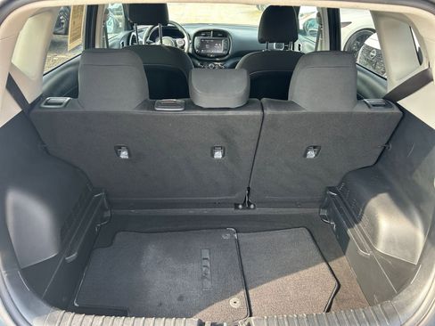 Used 2025 Kia Soul LX w/ LX Technology Package image 33