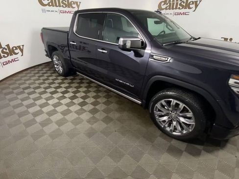 Used 2022 GMC Sierra 1500 Denali w/ Denali Reserve Package AWD/4WD image 2