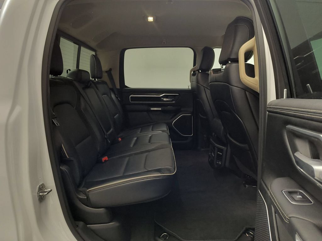 Used 2020 RAM 1500 Laramie w/ Off Road Group AWD/4WD image 30