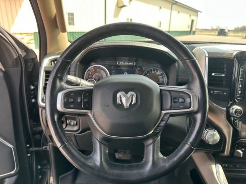 Used 2019 RAM 1500 Laramie image 14