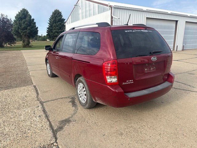 Used 2011 Kia Sedona LX FWD image 9