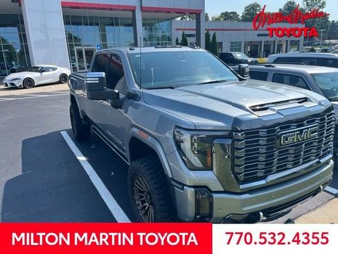 Used 2024 GMC Sierra 2500 Denali Ultimate AWD/4WD image 1
