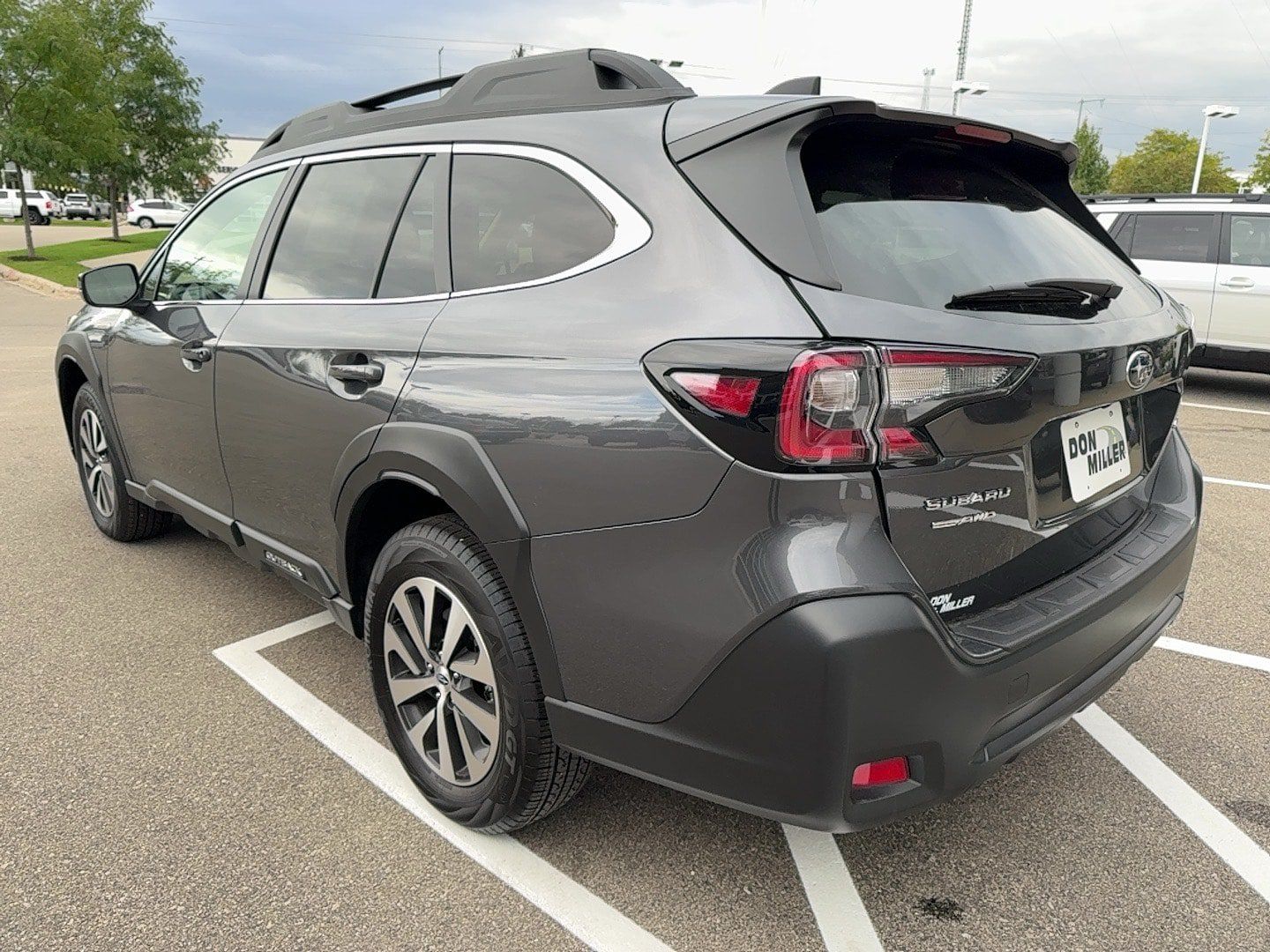 Used 2025 Subaru Outback Premium AWD/4WD image 6