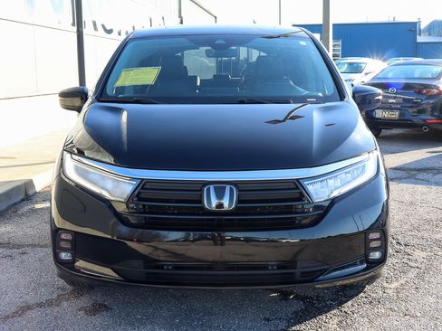 Used 2024 Honda Odyssey EX-L image 2